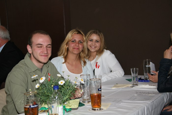 Image 26 of 45  -  59 kB